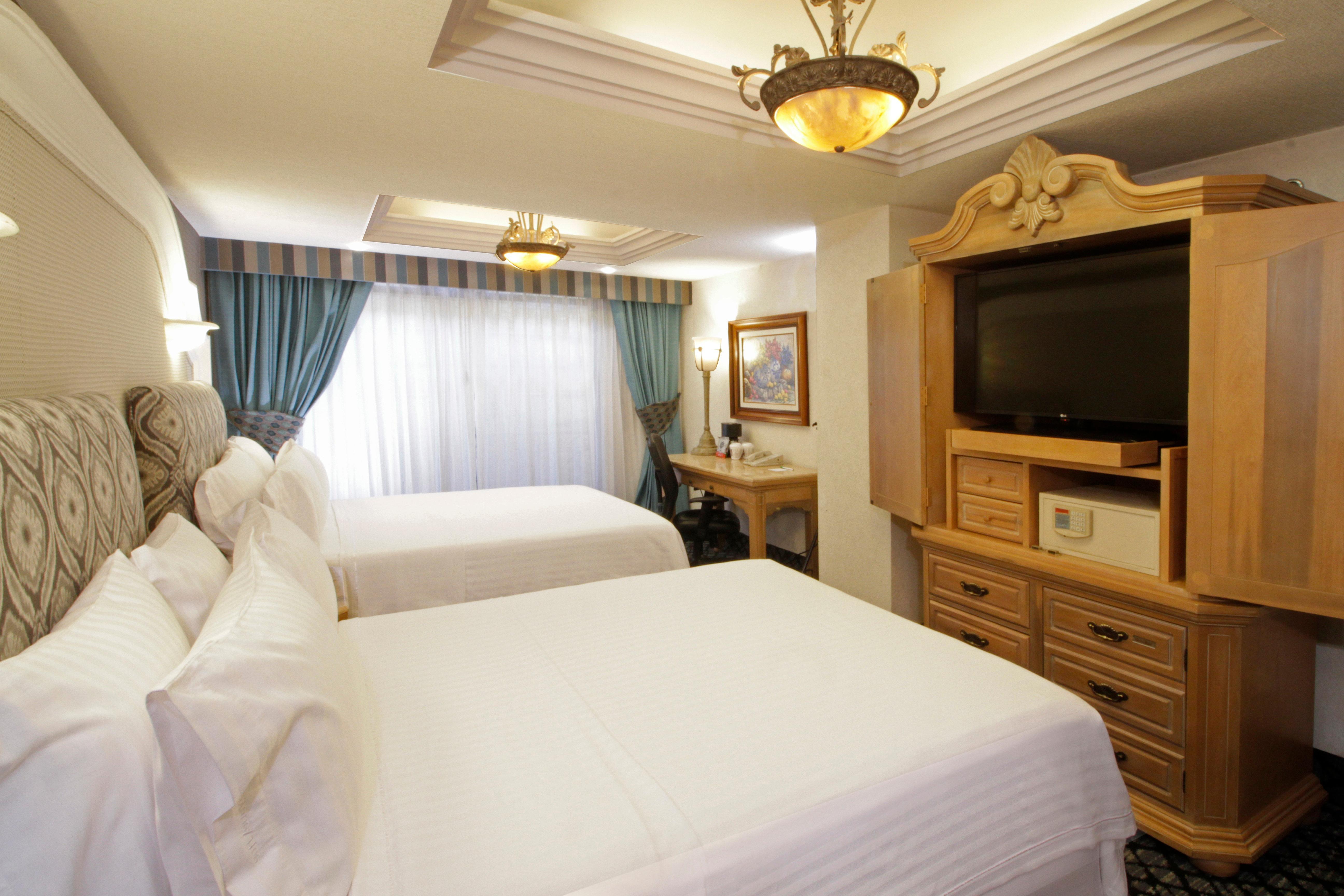 Holiday Inn Queretaro Centro Historico By Ihg Bagian luar foto
