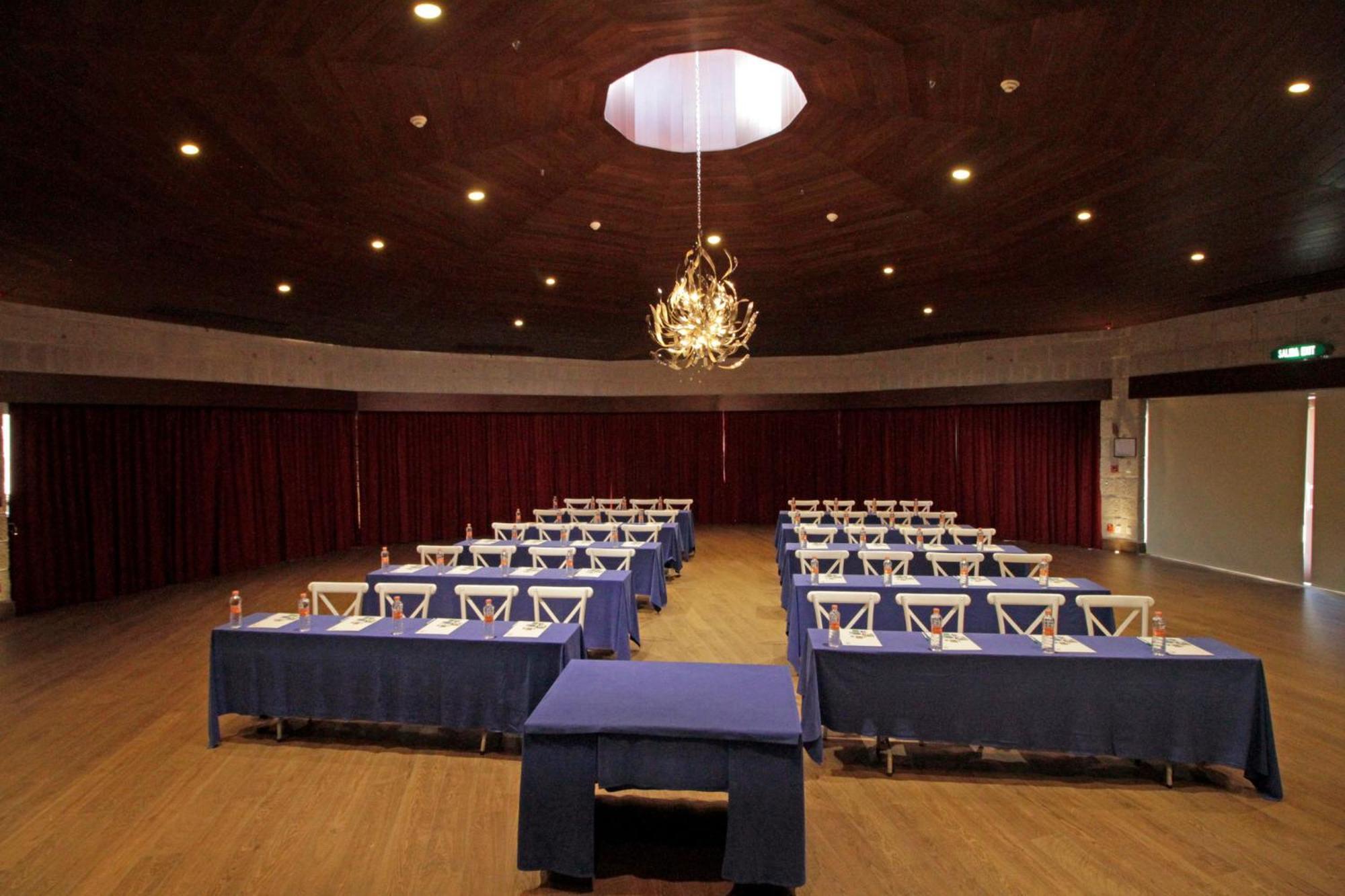 Holiday Inn Queretaro Centro Historico By Ihg Bagian luar foto